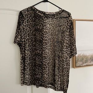 Cheetah print T-shirt